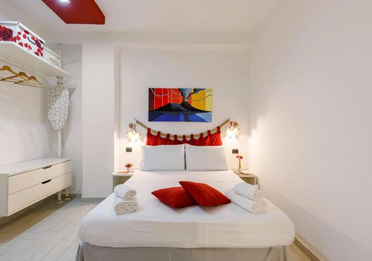 Apartment Duomo Napoli Bagian luar foto