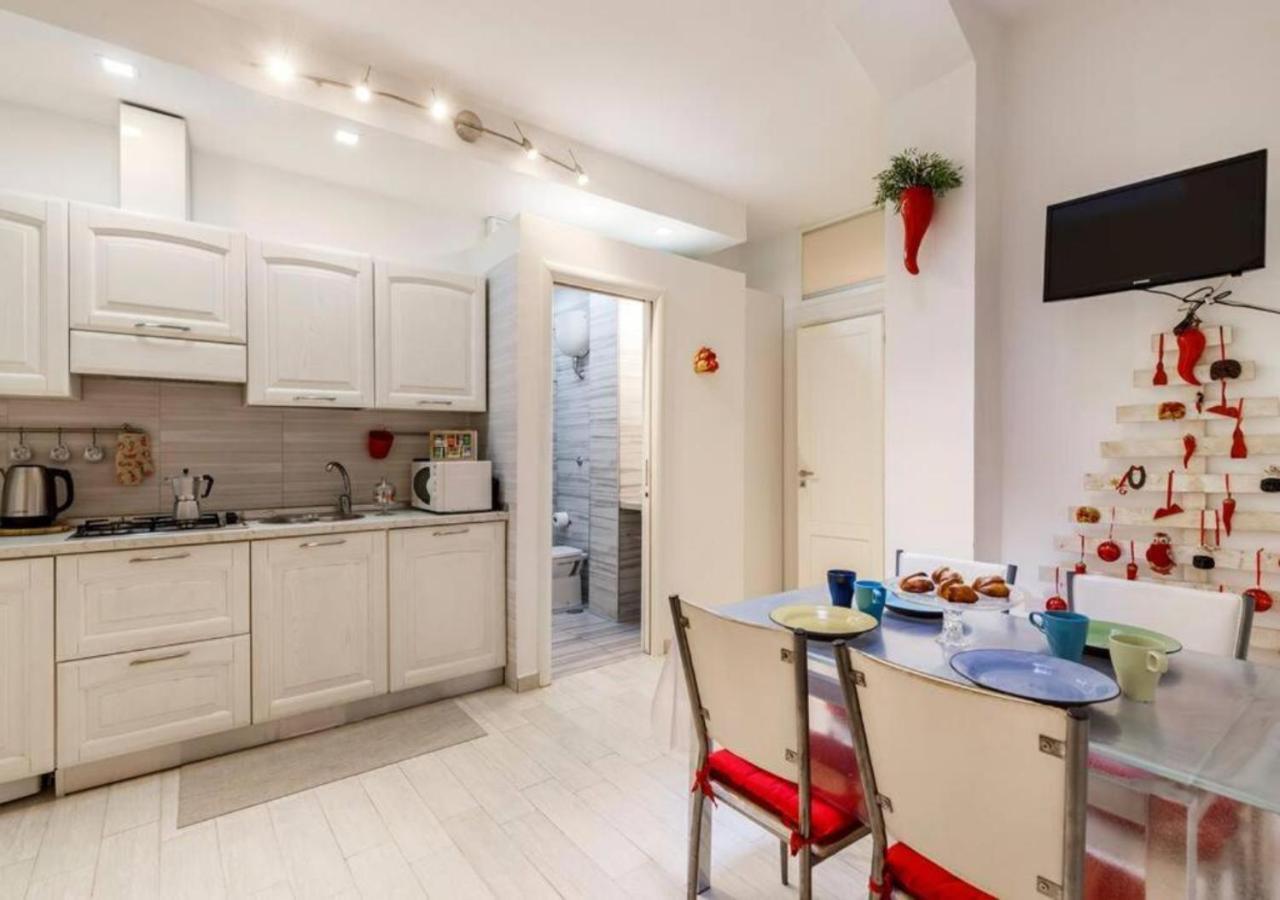 Apartment Duomo Napoli Bagian luar foto