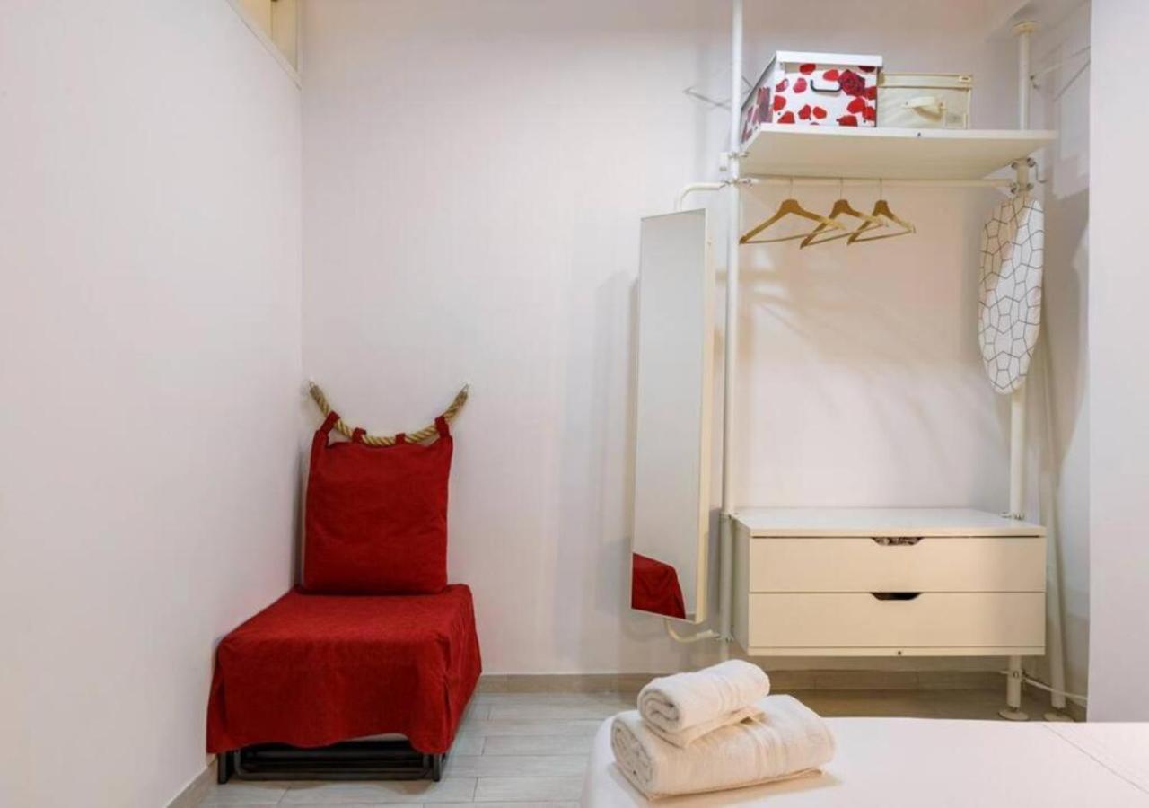Apartment Duomo Napoli Bagian luar foto